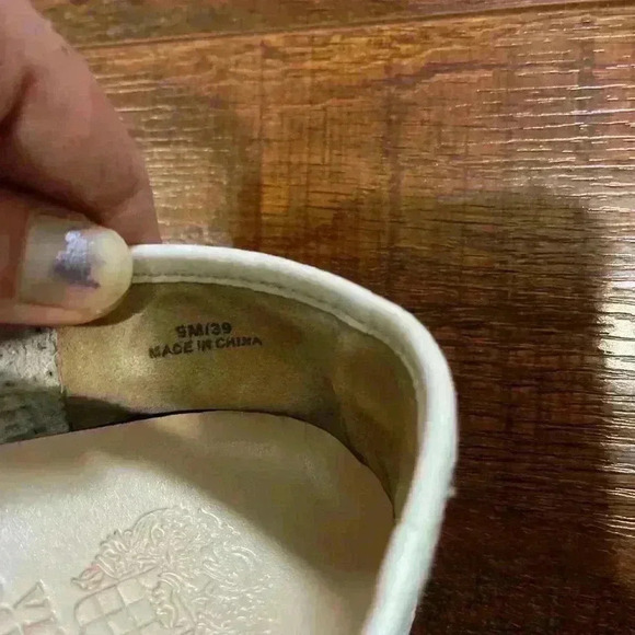 Vince  camuto shoes - Picture 2 of 5